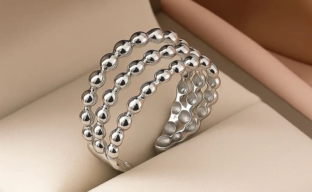 Triple Row Ball Ring